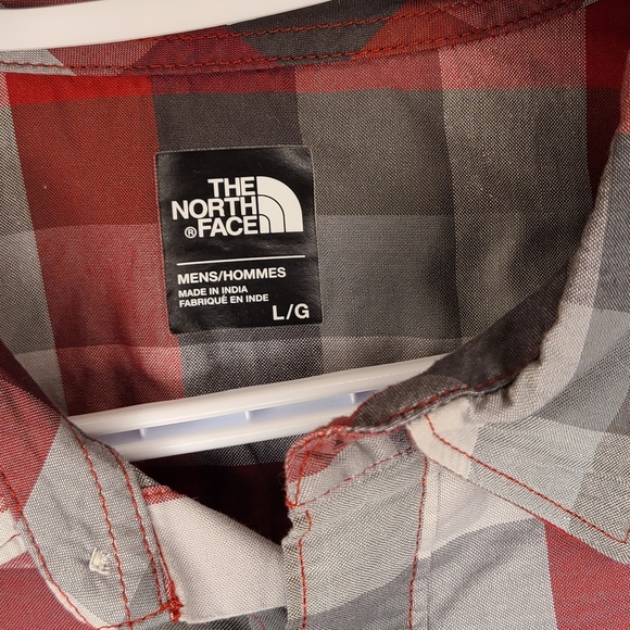 Northface Casual Button Up - Picture 3 of 3